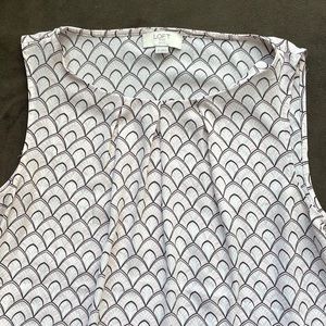 Women’s petite small Loft pink design sleeveless blouse